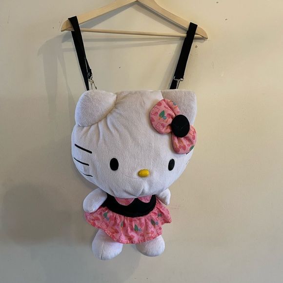 Hello Kitty Backpack - Picture 1 of 7